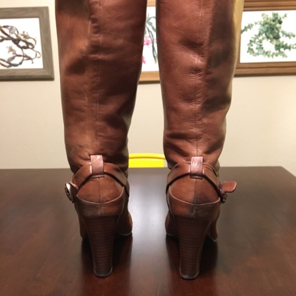 ••HP•• Frye Bethany Strappy Softie Boots - Picture 4 of 8